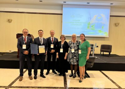 Przyjaciel fito 2 400x284 - Hasco-Lek S.A.&nbsp; Przyjaciel polskiej fitoterapii